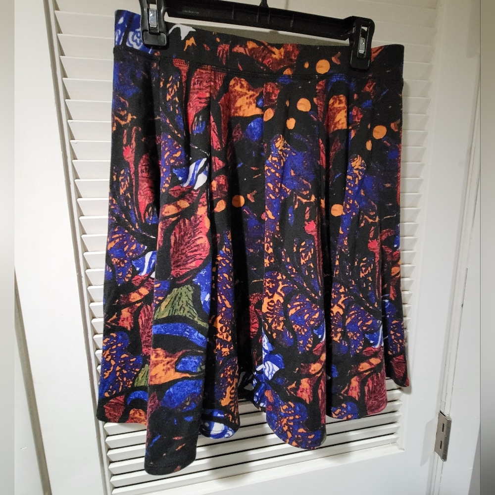 Ladies skirt